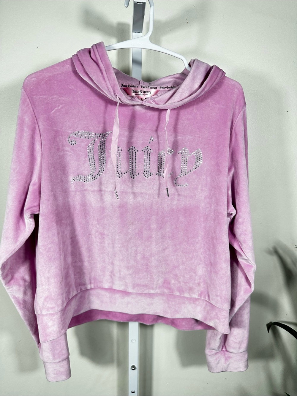 G5. Juicy Couture Pink Velour 'Juicy' Hooded Pyjama Top ptp 22โ